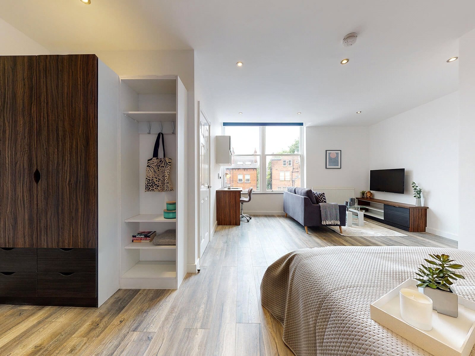 Flat Hyde Terrace in Leeds