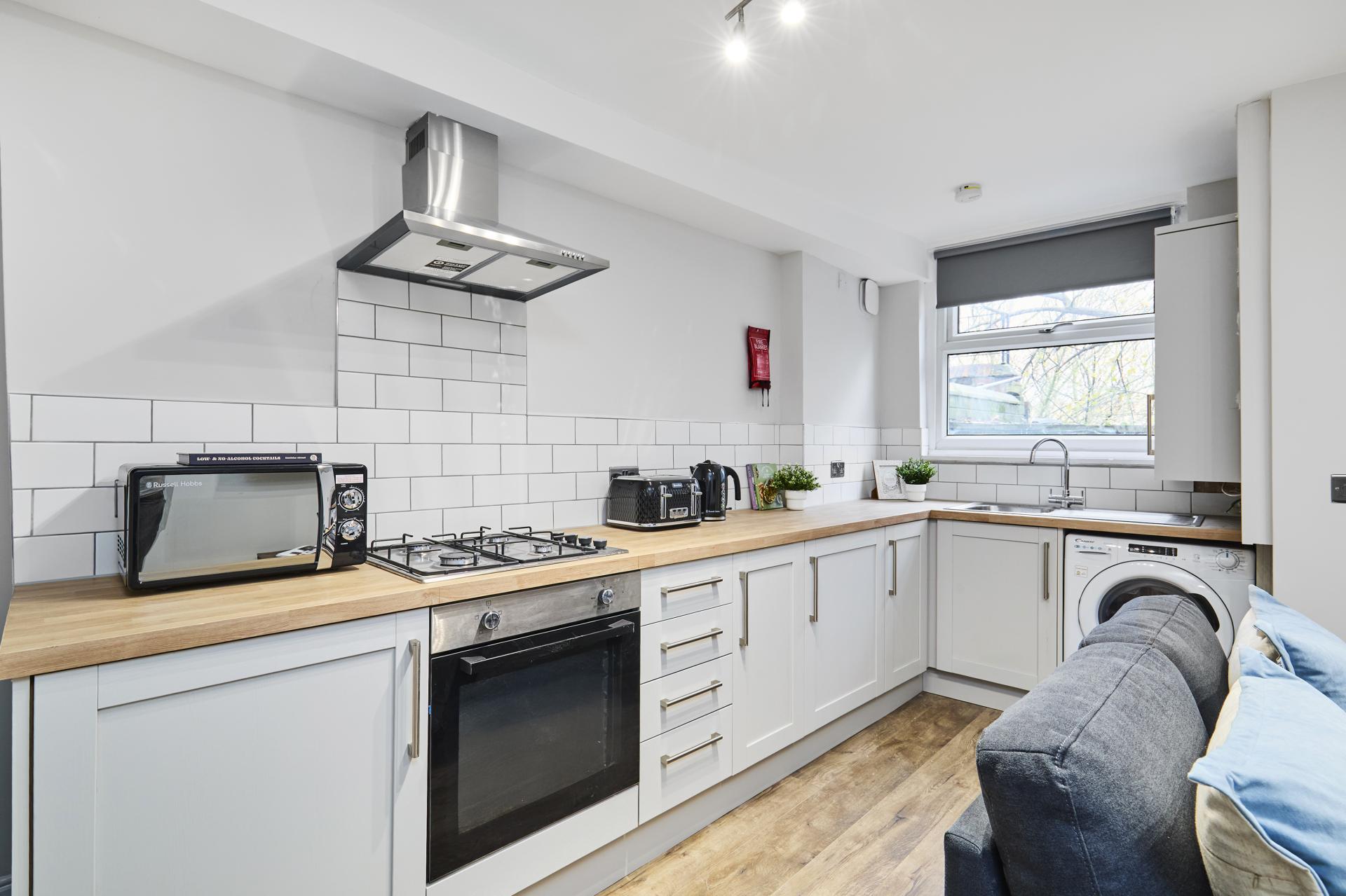 Room Melville Place in Leeds