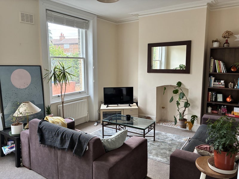 Room East Street in Greater London