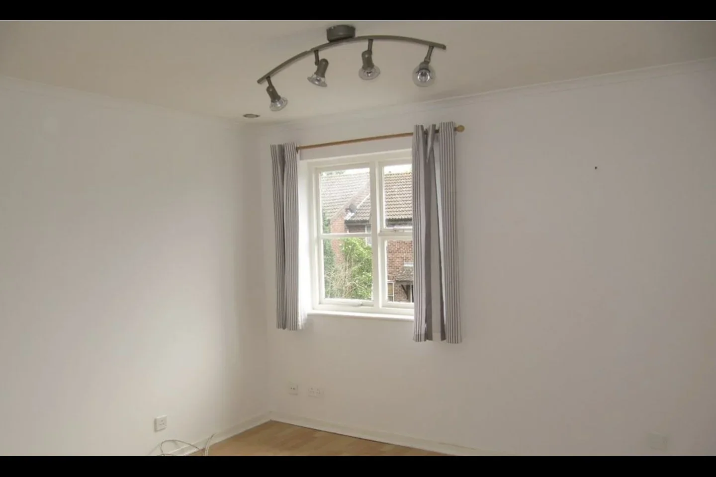 Flat Nimrod Close in Greater London