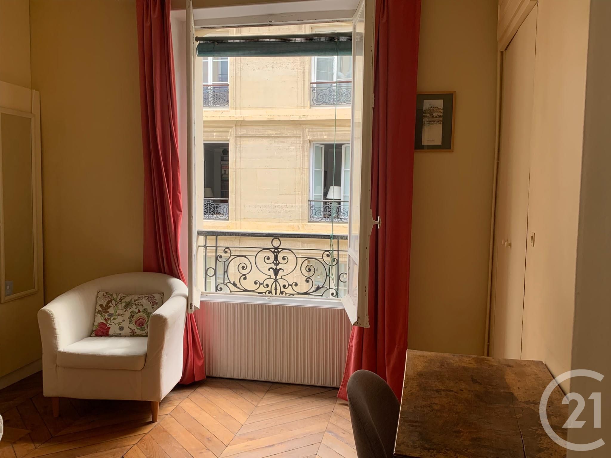 Appartement Rue de Grenelle à Paris