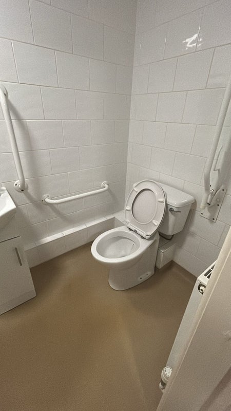 Room Park Lane in Madeley