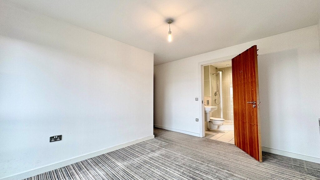 Flat Gotts Road in Leeds