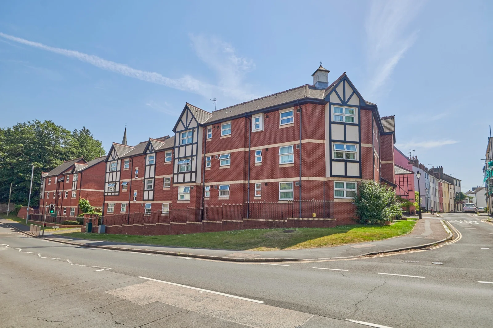Flat Holloway Street in Exeter