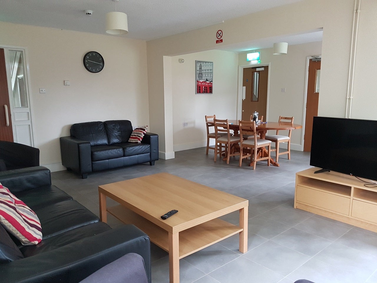Room Guttmann Road in Aylesbury