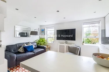 Flat Scutari Road in Greater London