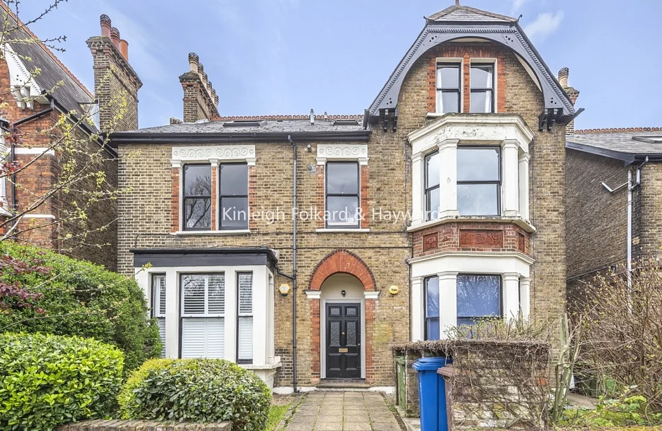 Flat Scutari Road in Greater London