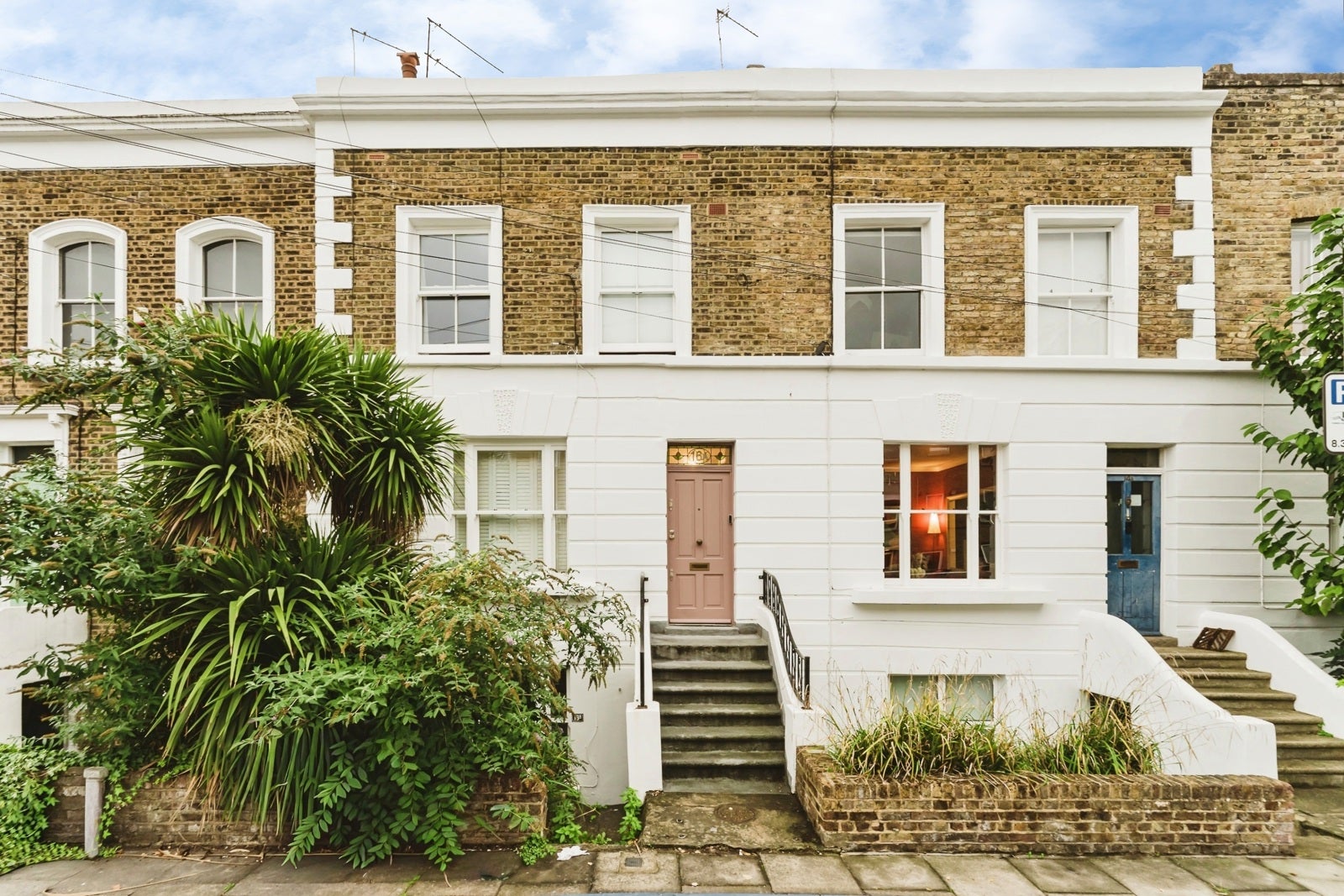 Flat Turner's Road in Greater London