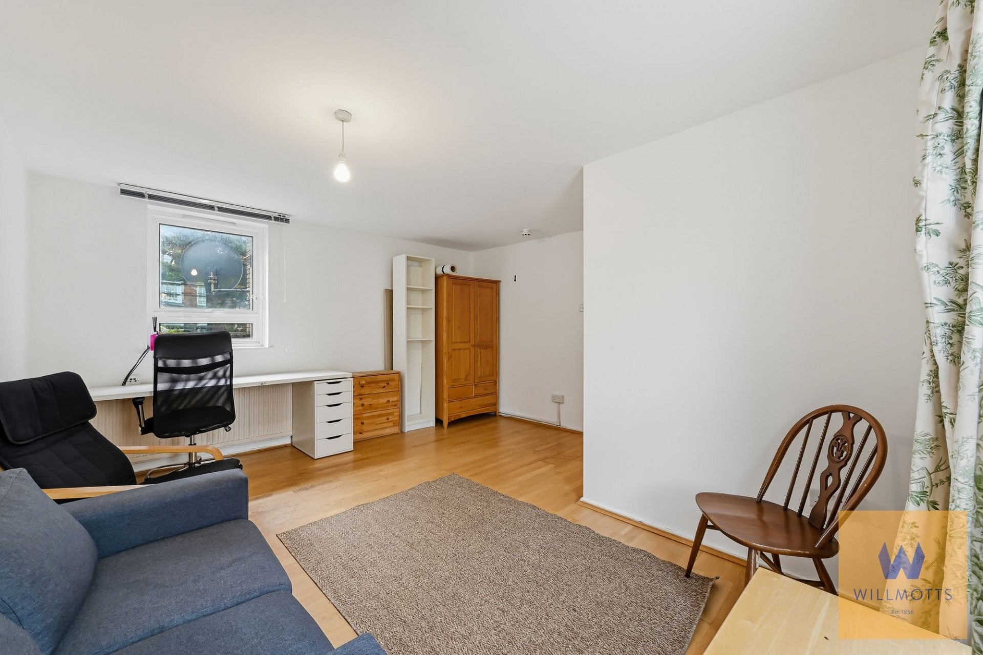Flat Starcross Street in Greater London