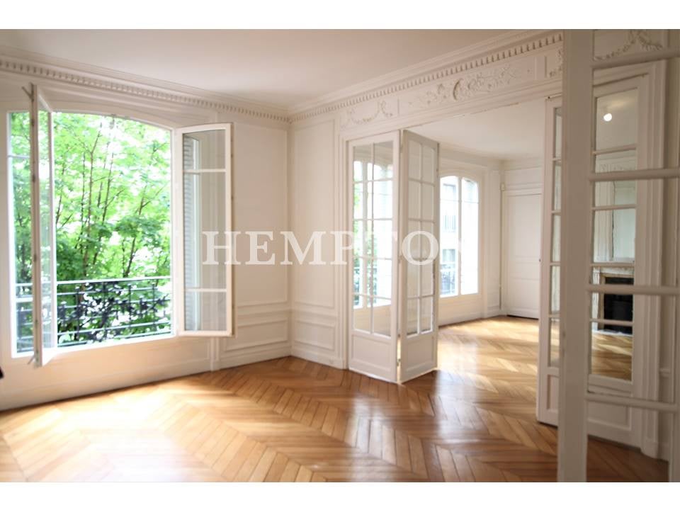 Appartement Rue de Pomereu à Paris
