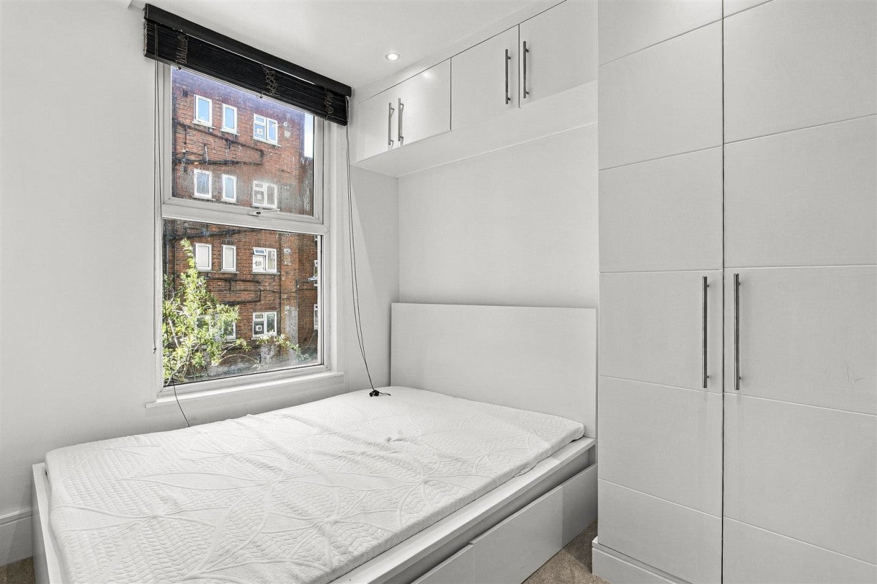 Flat St Luke's Avenue in Greater London