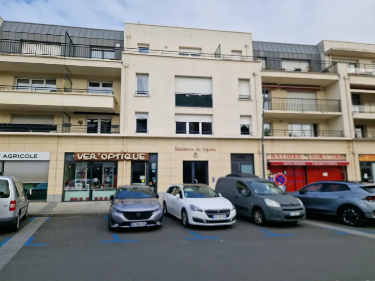 Appartement Place Robert Estivals à Mondeville