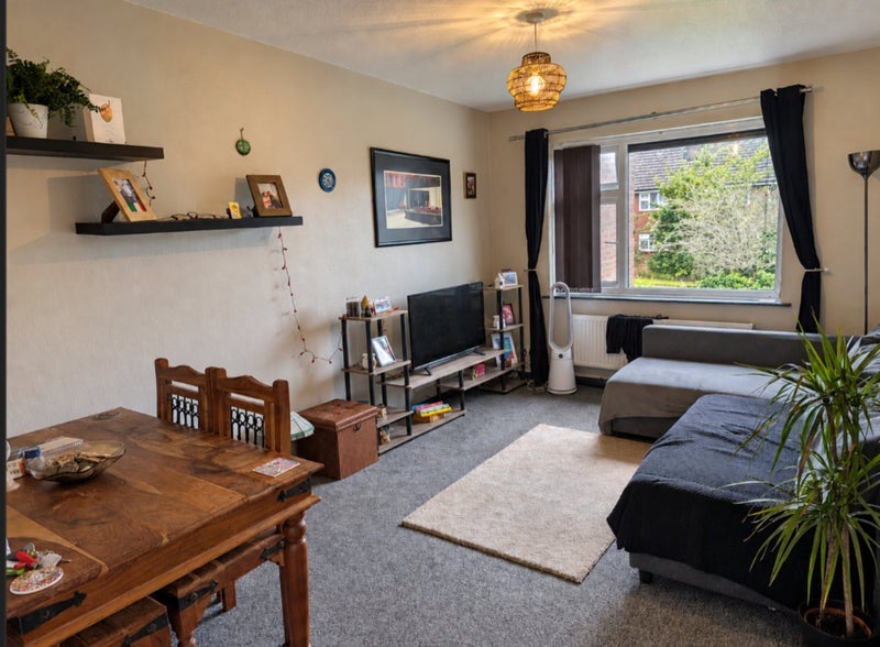Room Downham Crescent in Prestwich