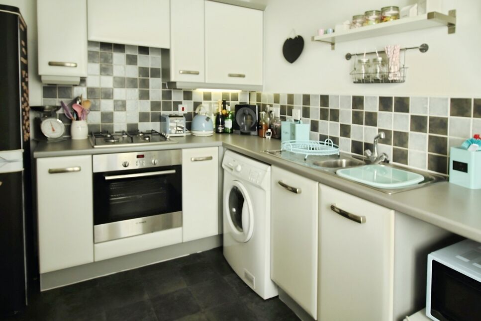 House Darwin Crescent in Charnwood