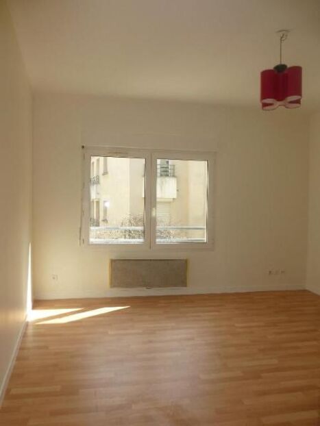 Appartement Rue Albert Réville à Reims