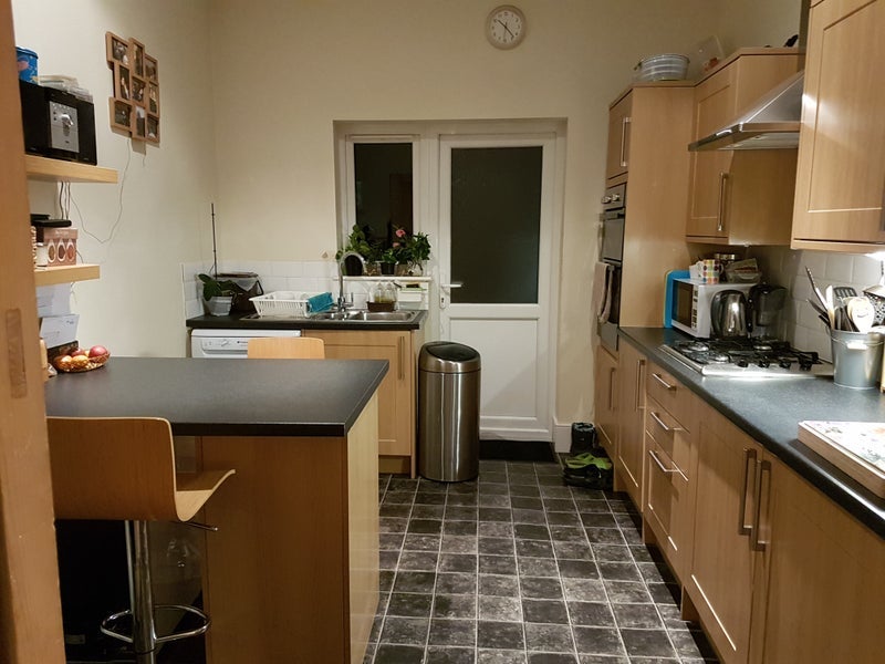 Room Dollis Park in Greater London