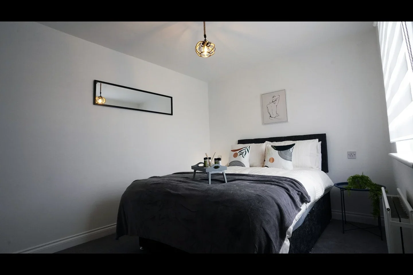 Room Holborn Crescent in Priorslee Village