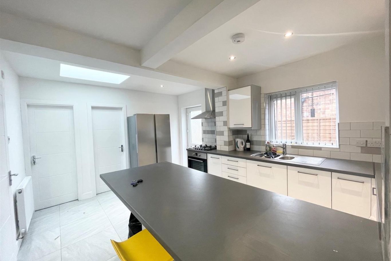 Flat Coventry Road in Nottingham