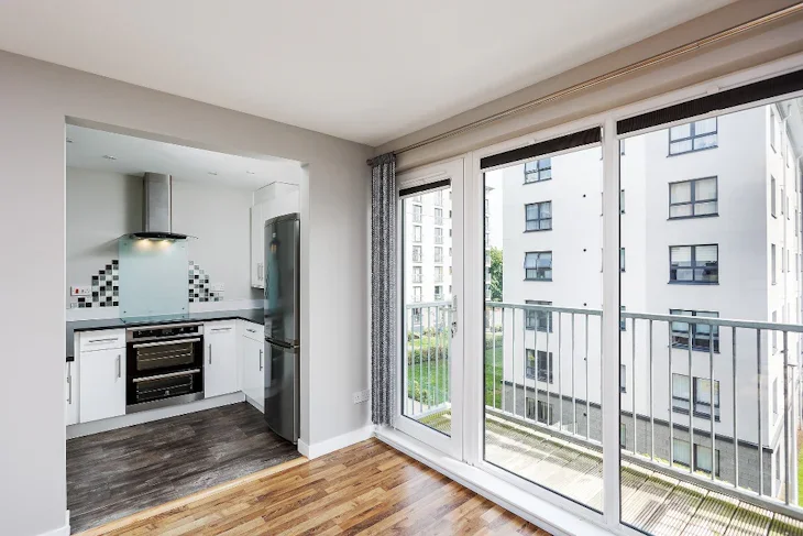 Flat Lochend Park View in City of Edinburgh