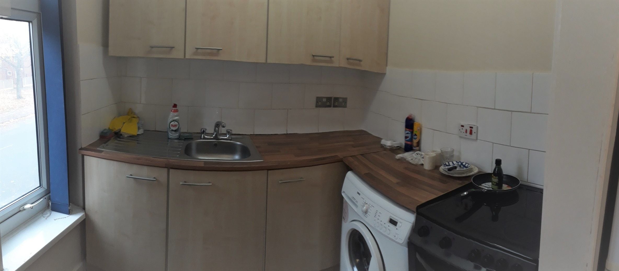 Flat Dickenson Road in Manchester