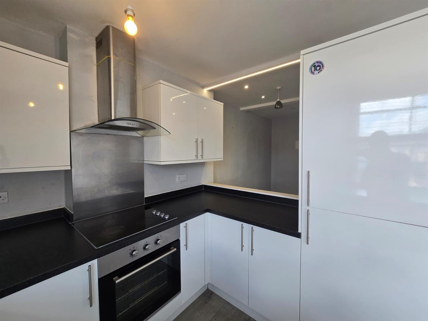 Flat Putney High Street in Greater London