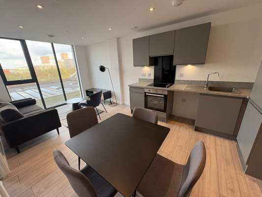 Flat Oldfield Road in Salford