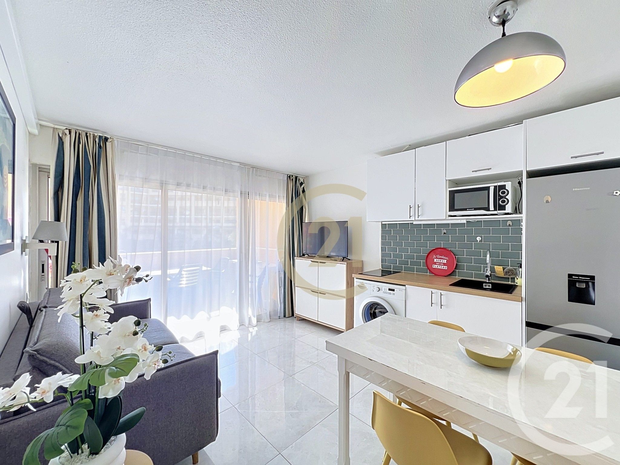 Appartement Boulevard du Midi Louise Moreau à Cannes