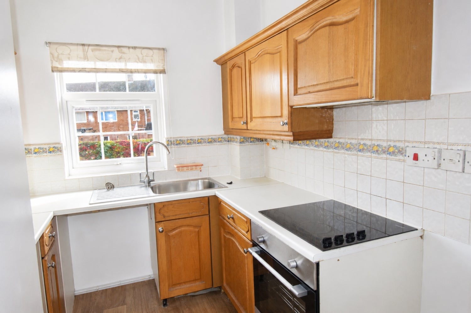 Flat Lunchfield Lane in Moulton