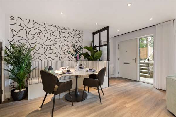 House Linden Close in Tunbridge Wells