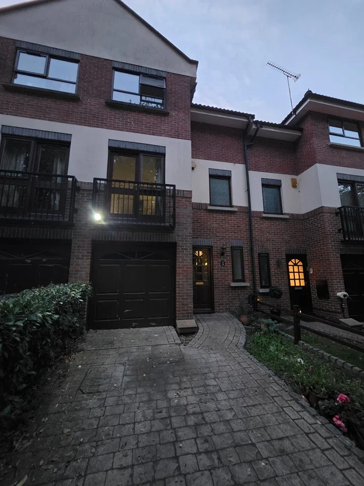 House Brook Park Close in Greater London