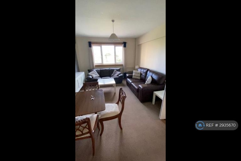 Flat Westfield Court in City of Edinburgh