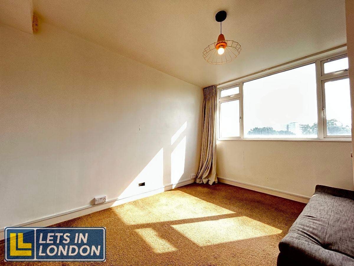 Flat West Hill in Greater London