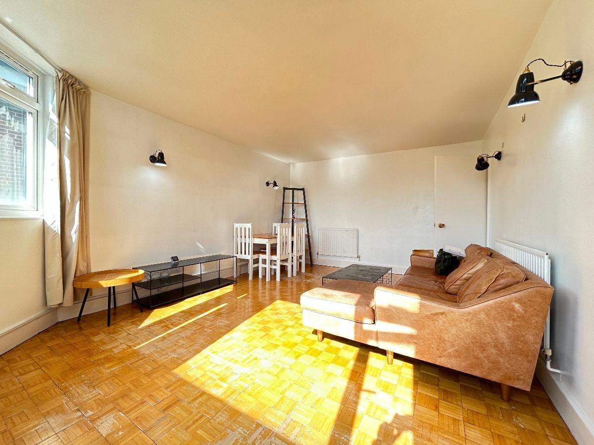Flat West Hill in Greater London