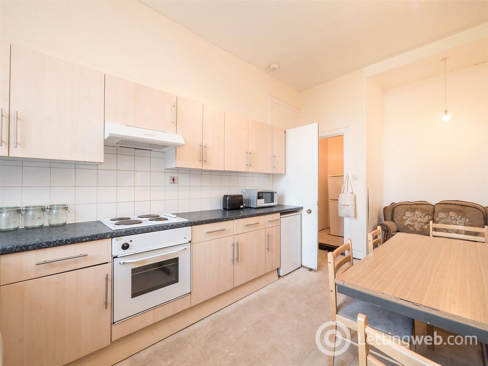 Room Polwarth Gardens in City of Edinburgh