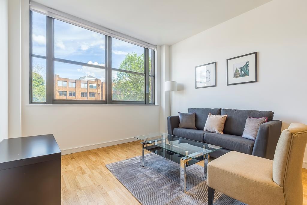 Flat Grimshaw Way in Greater London