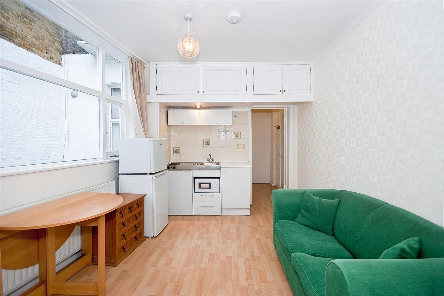 Flat Gloucester Terrace in City of Westminster