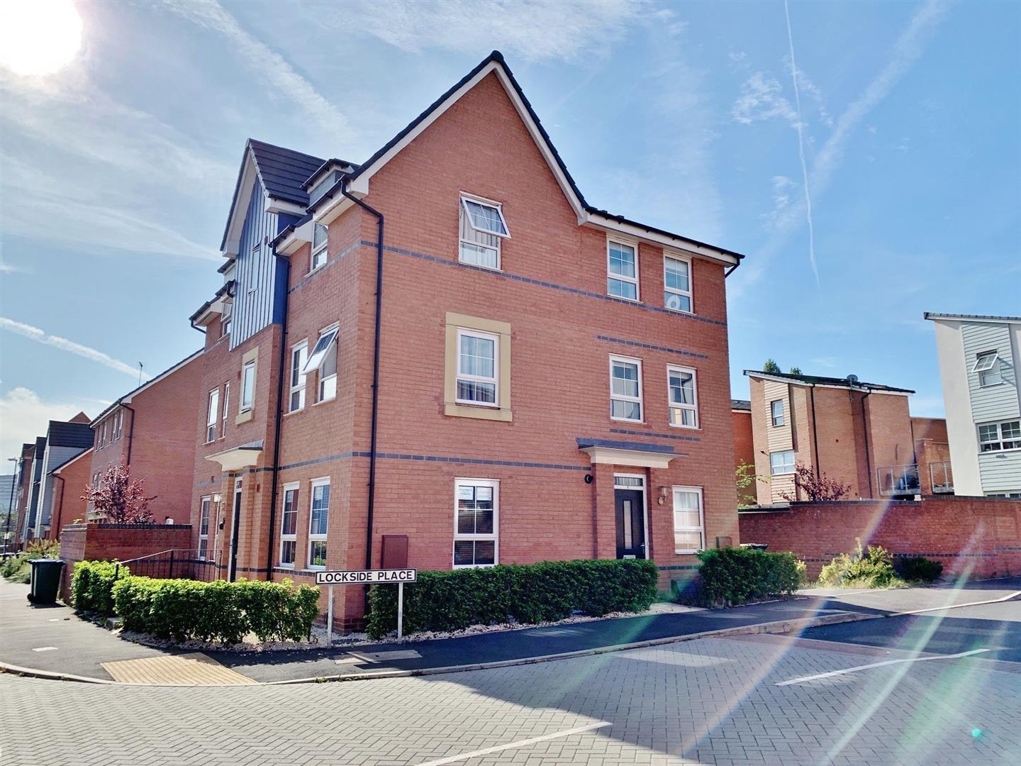 House Lockside Place in Coventry