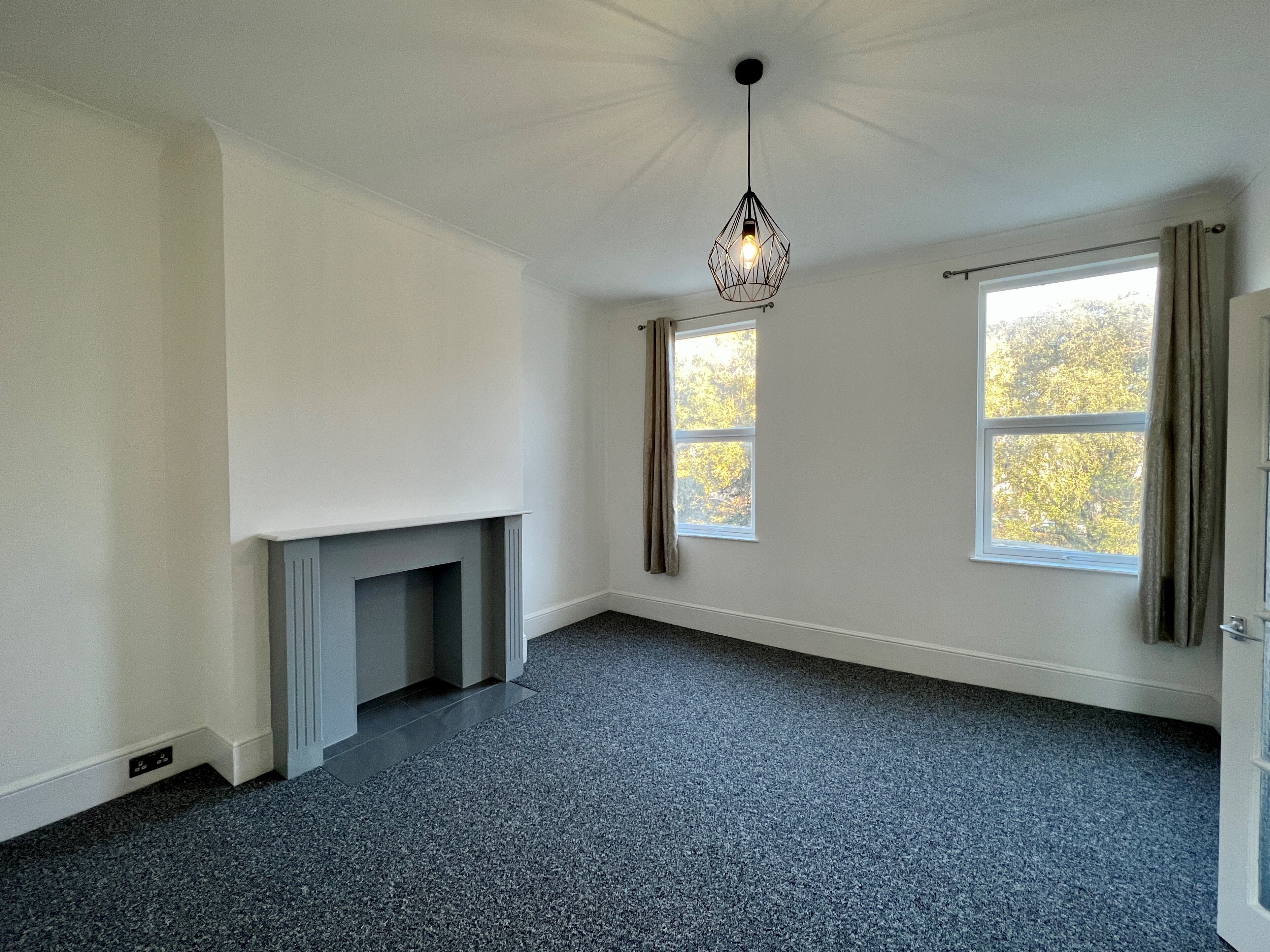 Flat Upperton Gardens in Eastbourne