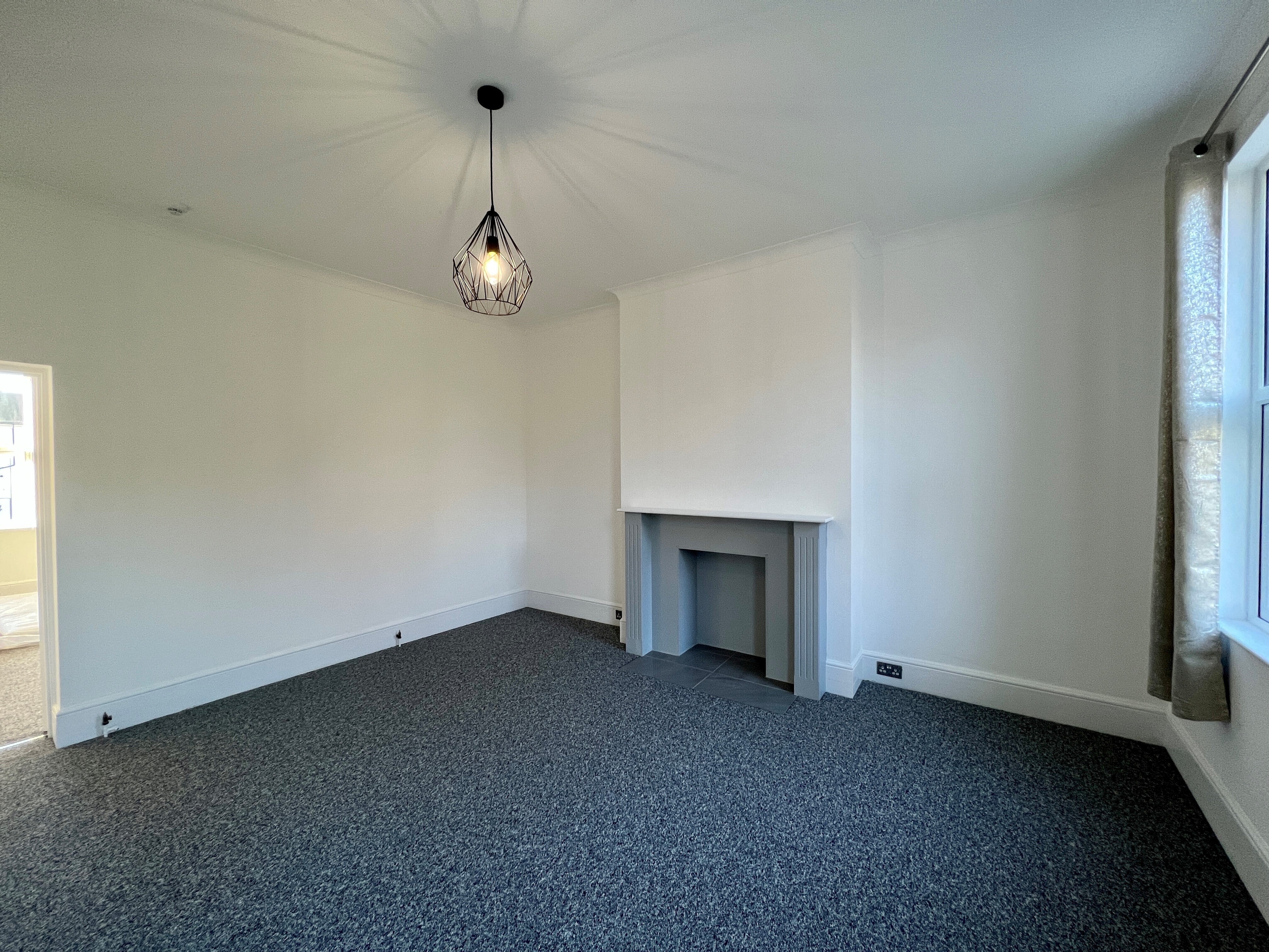 Flat Upperton Gardens in Eastbourne
