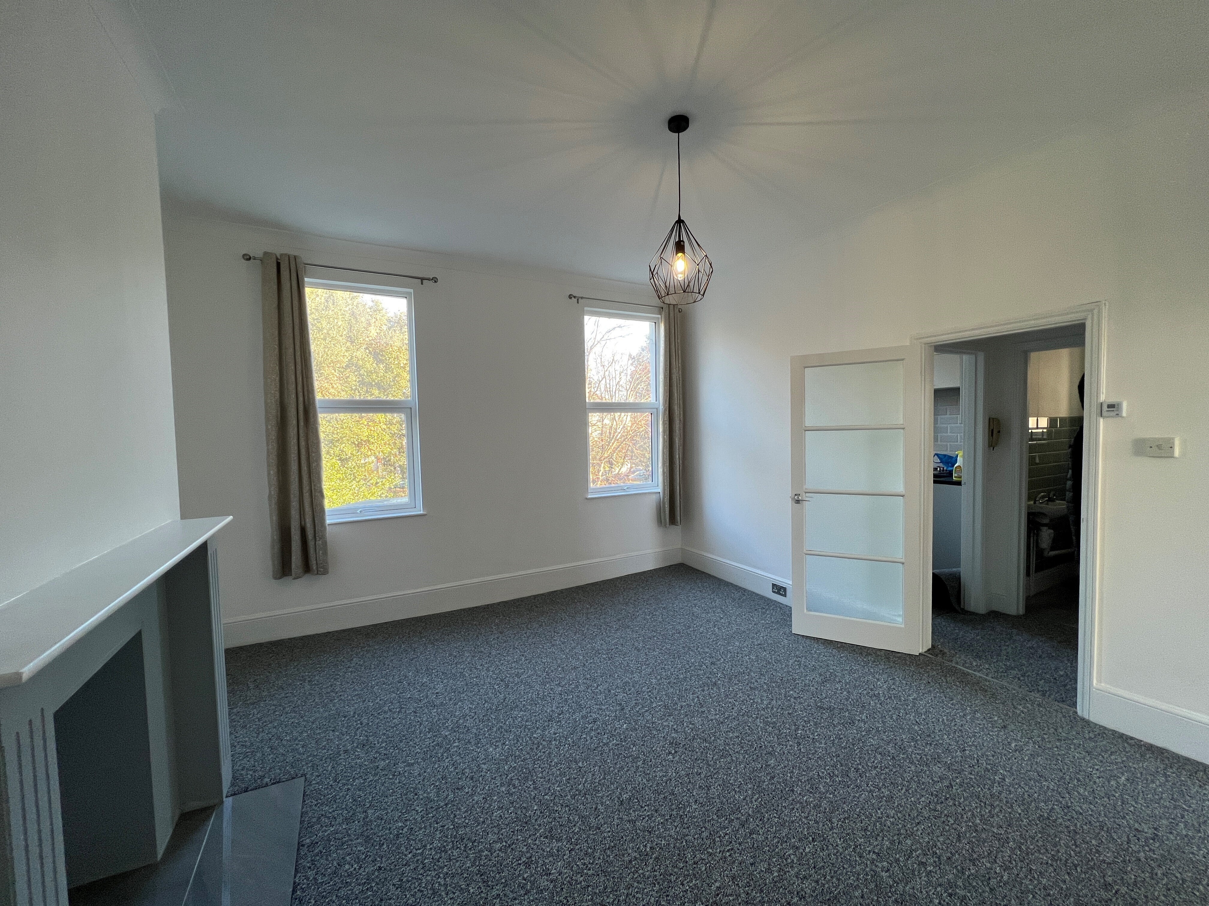 Flat Upperton Gardens in Eastbourne