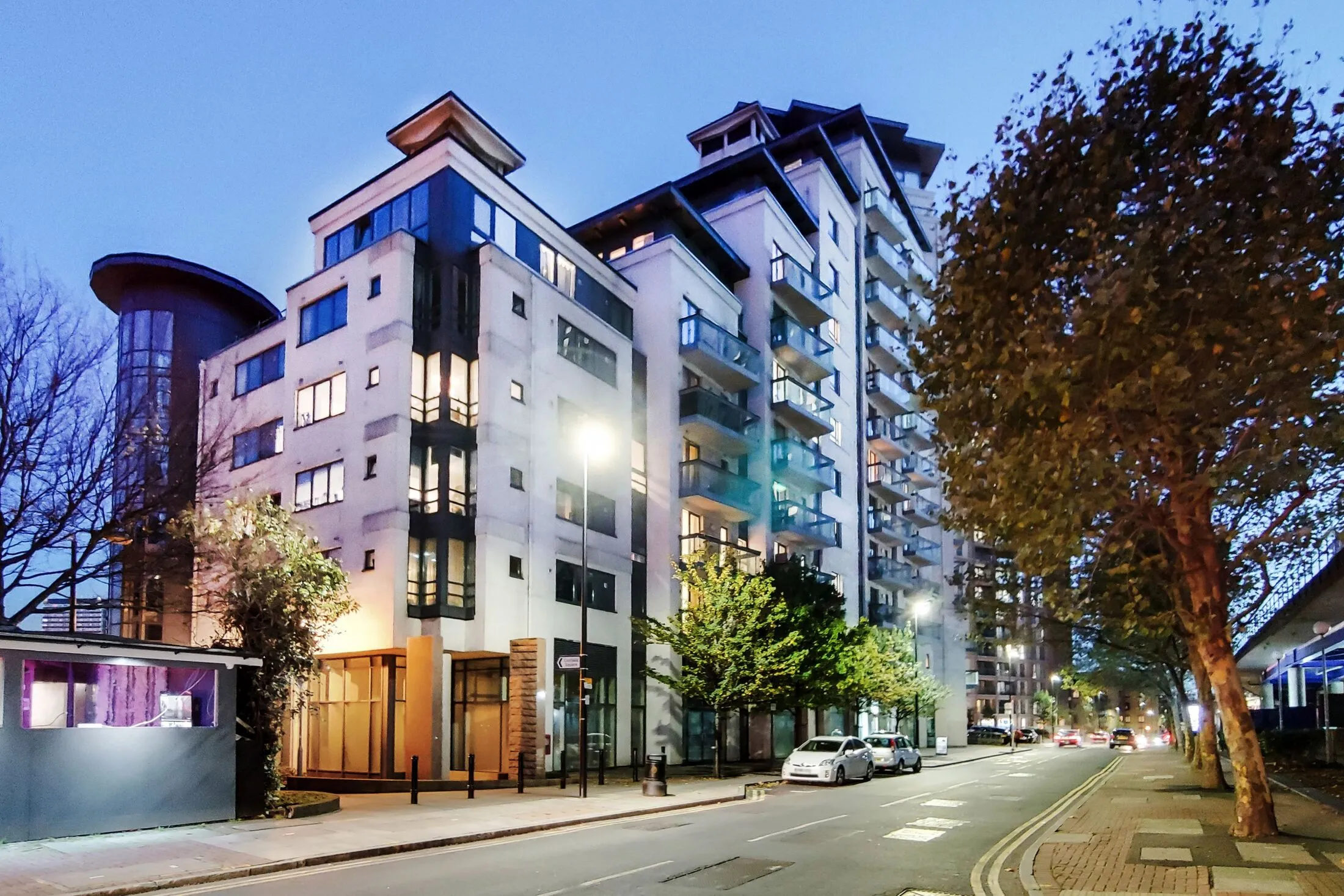 Flat Limeharbour in Greater London