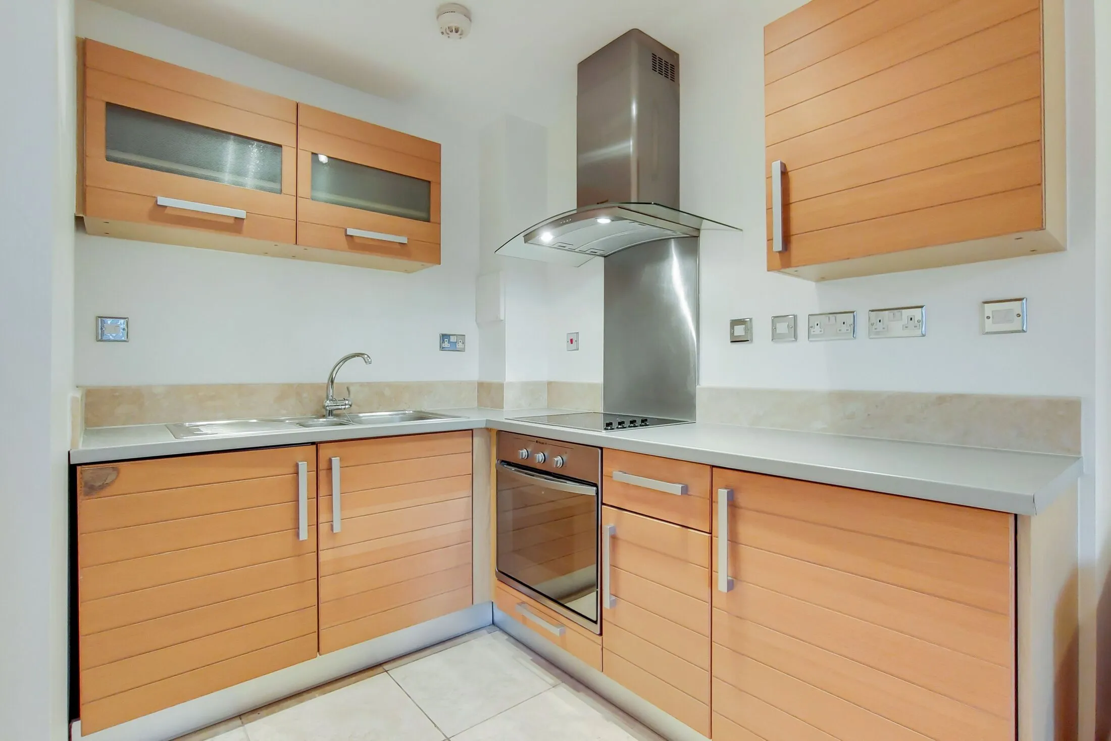 Flat Limeharbour in Greater London