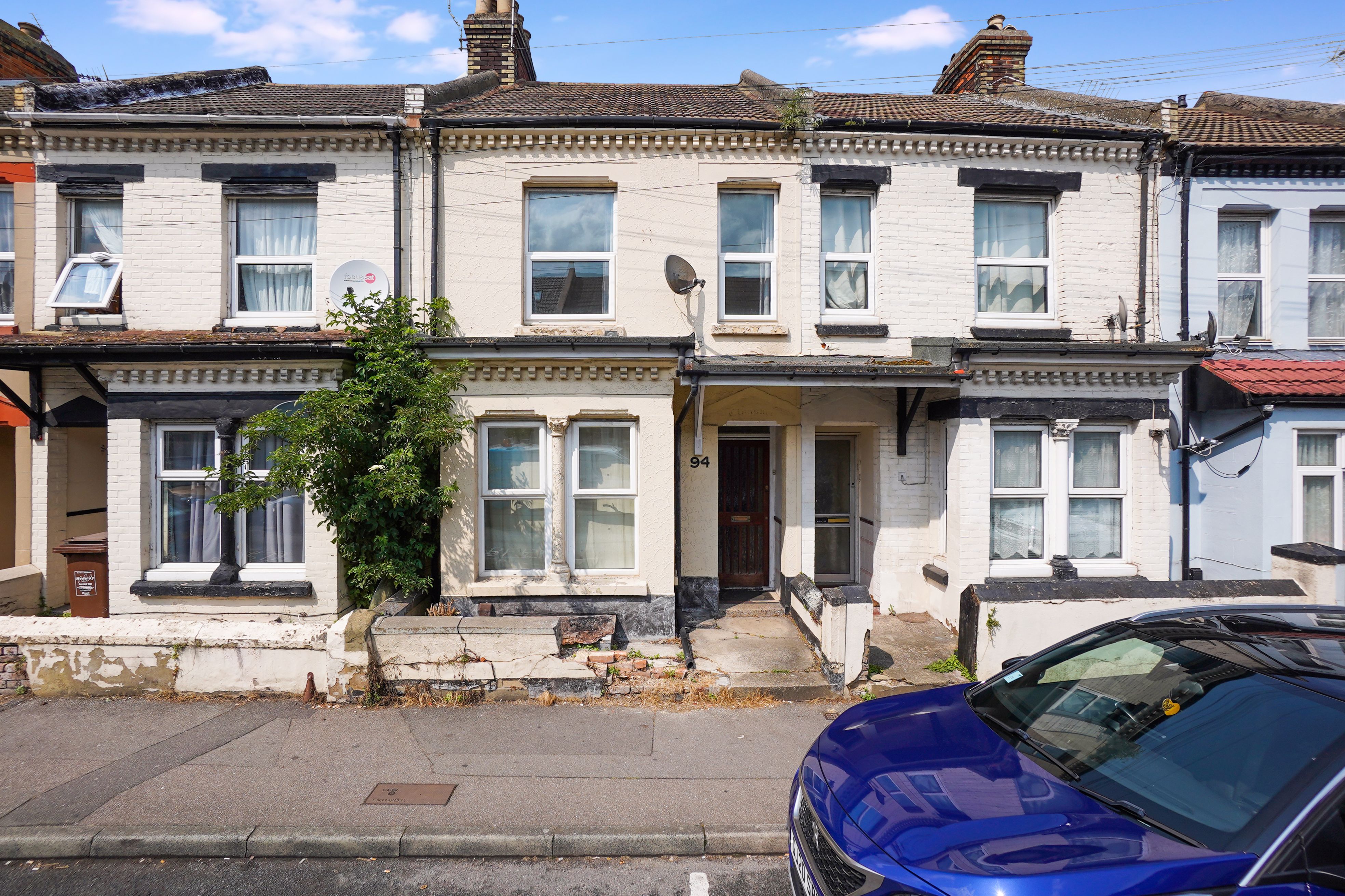 Flat Balmoral Road in Greater London