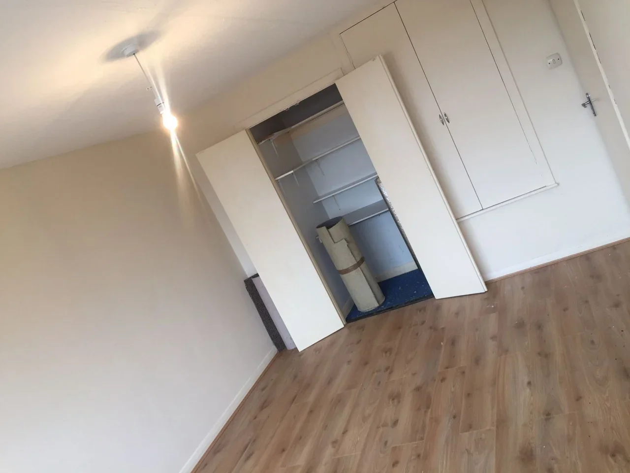 Flat Kirby Close in Greater London
