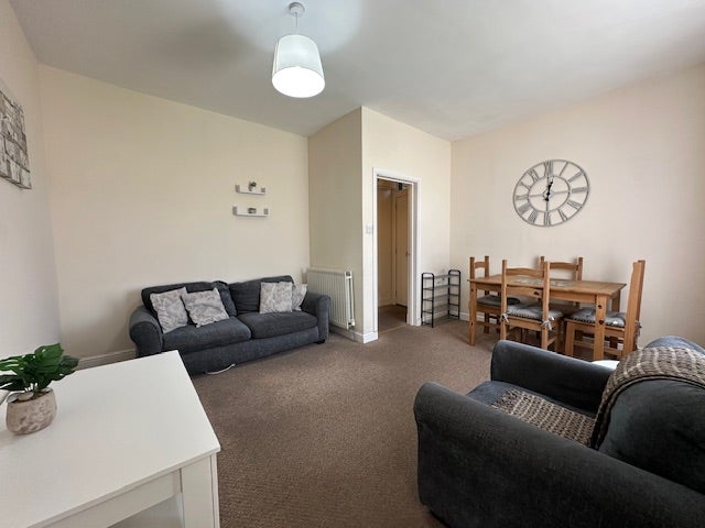 Flat Powis Place in Aberdeen City