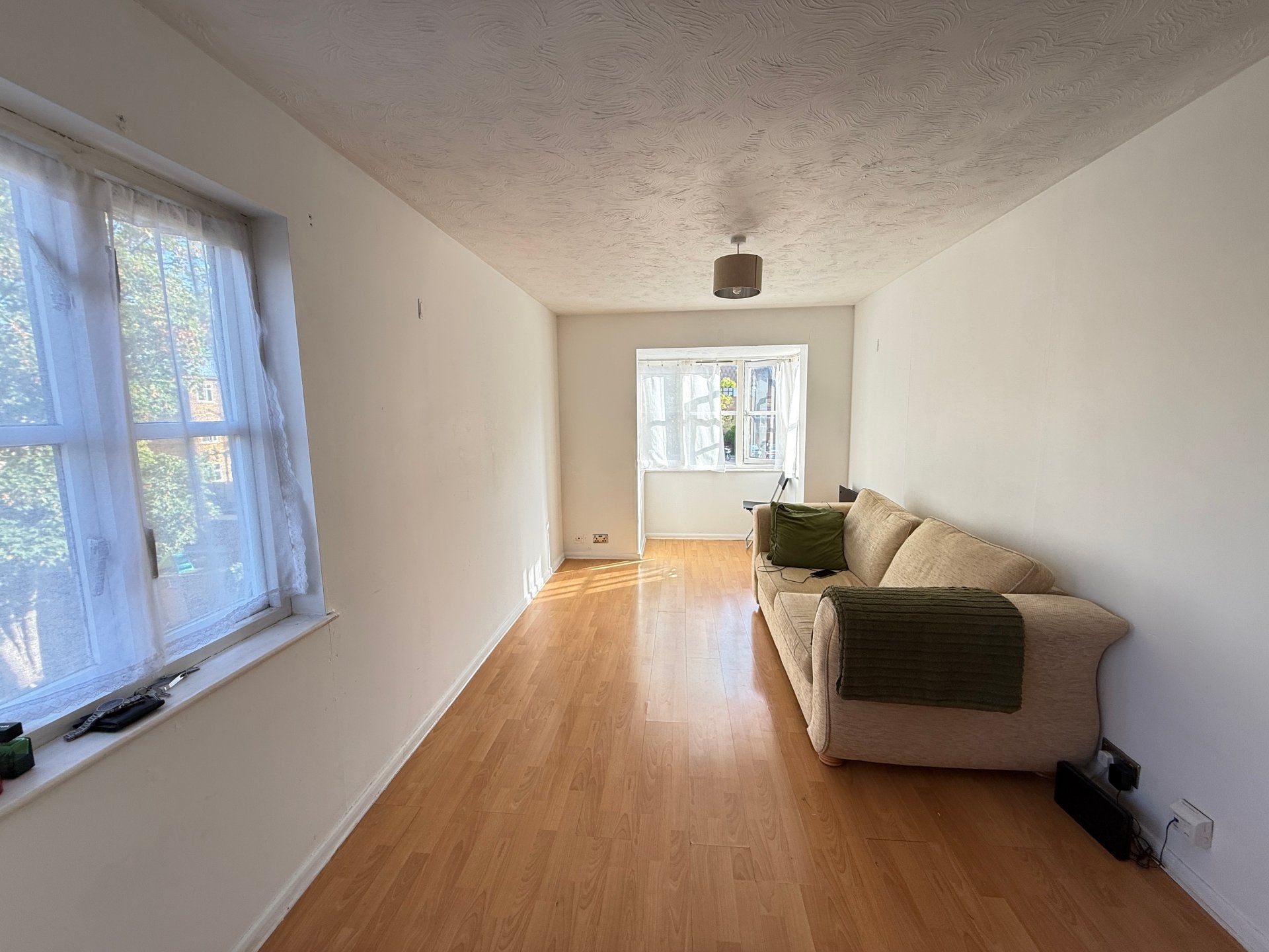 Flat Conifer Way in Greater London