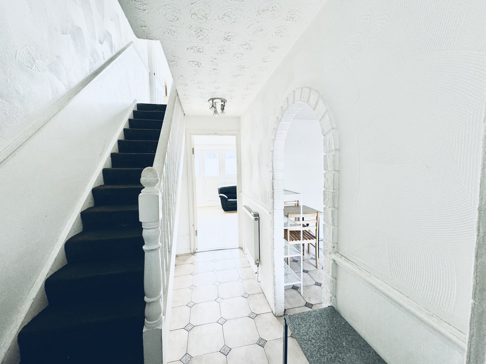 Flat Midland Road in London