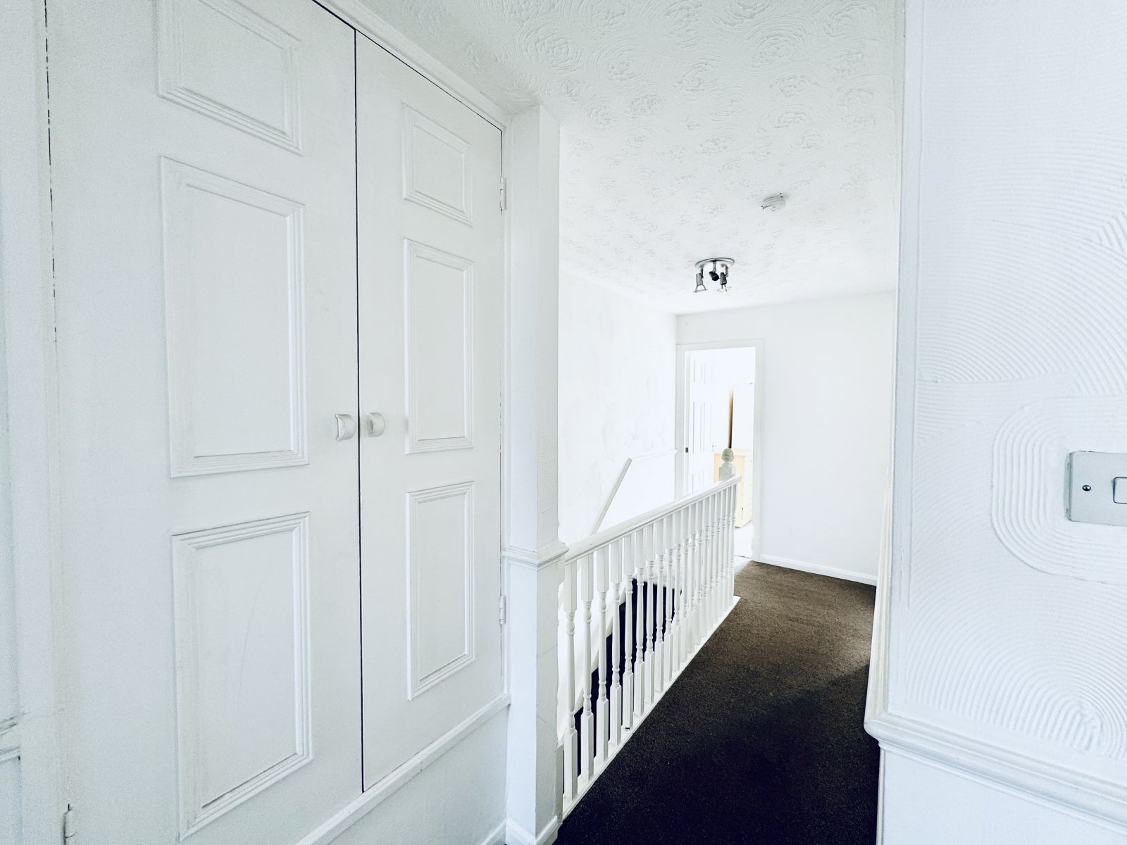 Flat Midland Road in London