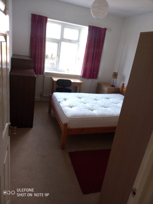 Room Towncourt Crescent in Greater London