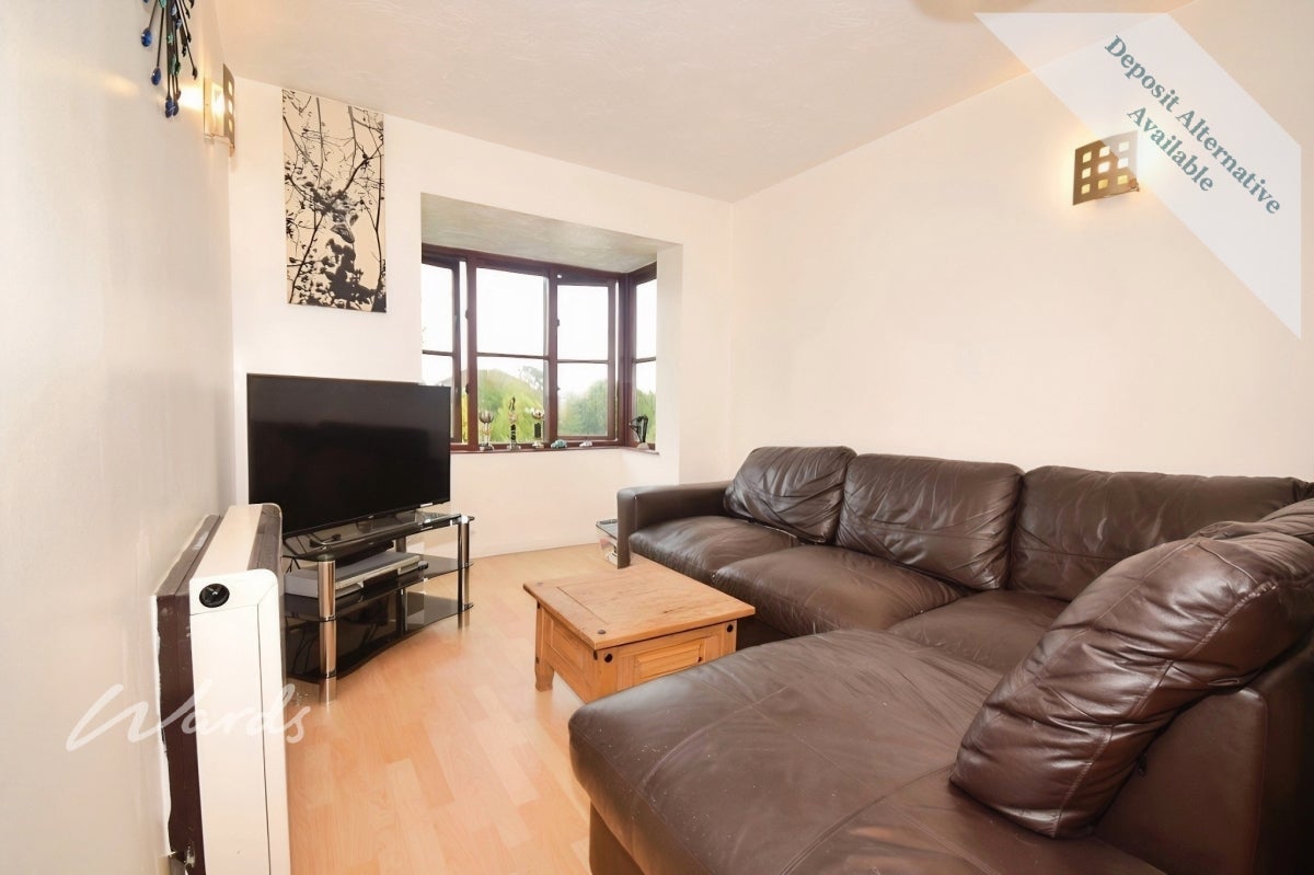 Flat Bishops Court in Dartford